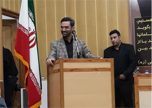 برخی با شفافیت مخالف هستند / رضایت مندی مردم از خدمات ملاک موفقیت دستگاه ها است/استان فارس دارای رتبه هشتم زیرساخت های ارتباطی و الکترونیکی کشور است