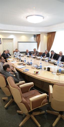 در نشست مشترک  دکتر واعظی و دکتر ستاری مطرح شد:حمایت از تولیدات داخلی و کسب و کارهای حوزه ICT