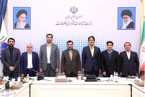 ارتقای جایگاه و نقش رگولاتوری باید در اولویت قرار گیرد / کوتاهی برخی اپراتورهای مخابراتی در عدم توسعه و کندی شبکه به مردم گفته شود