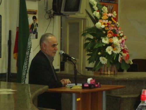 مدیرکل ارتباطات و فناوری اطلاعات گیلان در افتتاح نمایشگاه تمبر و اسناد به مناسبت روز جهانی پست : تمبر سفیری بدون مرز که زیبایی و فرهنگ را در طول تاریخ منتقل می نماید