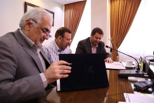 تفاهم نامه تحول اداری و اجرای مقدمات دولت الکترونیک بااستان مازندران امضاء شد