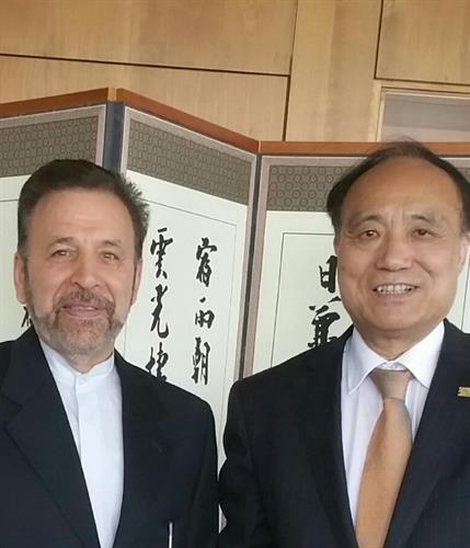 دیدار دکتر واعظی وزیر ارتباطات و فناوری اطلاعات ایران با هولین ژائو دبیر کل ITU در در اجلاس جهانی wsis 2015