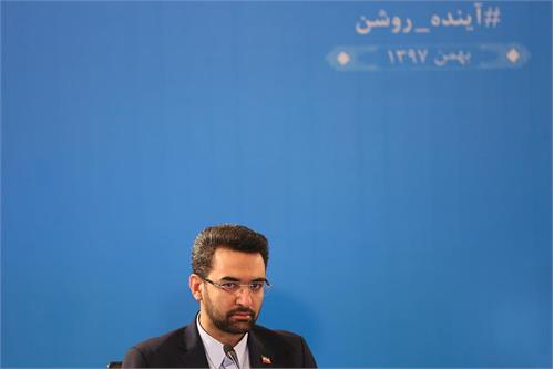 باید «تحول دیجیتال» را در کشور نهادینه کنیم/ توسعه خدمات مبتنی بر فناوری کلید حل ابر چالش‌های کشور است