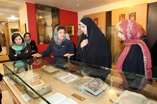 بازدید مولاوردی از کلیسای حضرت مریم/ جهان عاری از خشونت و تلاش برای صلح و مهربانی از اشتراکات ادیان ابراهیمی است