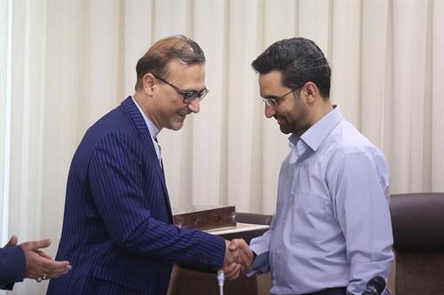 شرح وظیفه روابط عمومی در دوره جدید پرداختن به گفتمان سازی برای تبیین مقدمات تحول است