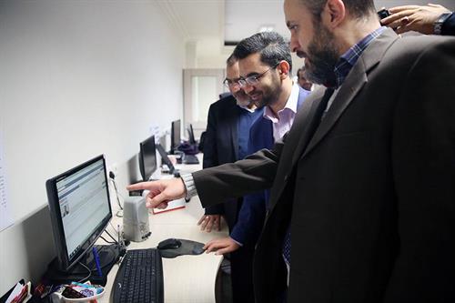 وزیر ارتباطات و فناوری اطلاعات از خبرگزاری ایسنا بازدید کرد