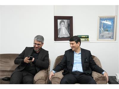دیدار وزیر ارتباطات با یادگام امام