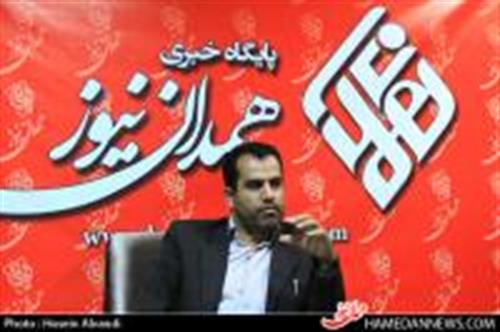 حضور مدیر کل ارتباطات و فناوری اطلاعات در دفتر خبرگزاری همدان نیوز و روزنامه هدف و اقتصاد به مناسبت هفته ارتباطات