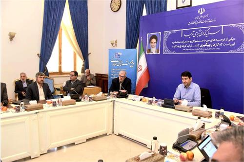 صنعت فضایی ملموس، خدمات‌محور و گره‌گشا باشد