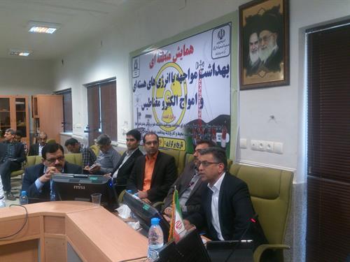 ملکی جهان مدیرکل ICTخوزستان عنوان کرد: زندگی در کنار دکل های تلفن همراه خطرزا نیست
