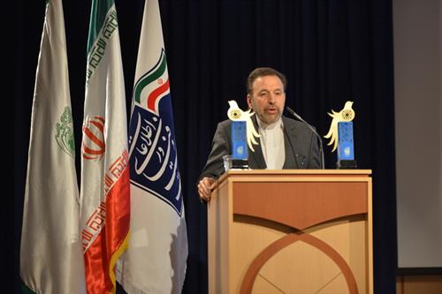 دکتر واعظی در اولین جشنواره تبلیغ نوین در قم: نیازمند نهضت تولید محتوا و نرم افزار بومی هستیم