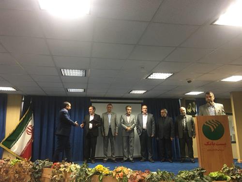 تجلیل و تقدیر وزیر ارتباطات از جانبازان و فرزندان شهدای حوزه ICT خراسان رضوی