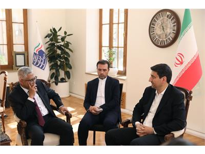 دیدار وزیر ارتباطات با سفیر اندونزی