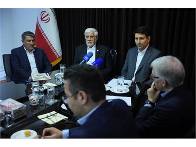 بازدید معاون اول رییس جمهور از سازمان فضایی ایران