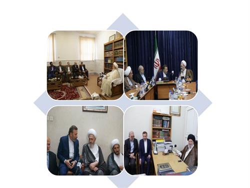 دیدار وزیر محترم ارتباطات وفناوری اطلاعات با مراجع عظام وعلمای قم