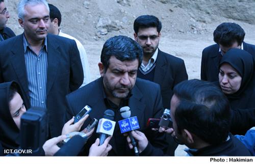مهندس رضا تقی پور خبر داد:  رونمایی از سه ماهواره بومی در دهه فجر