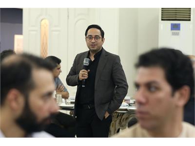 نشست صمیمانه وزیر ارتباطات و فناوری اطلاعات با اصحاب رسانه