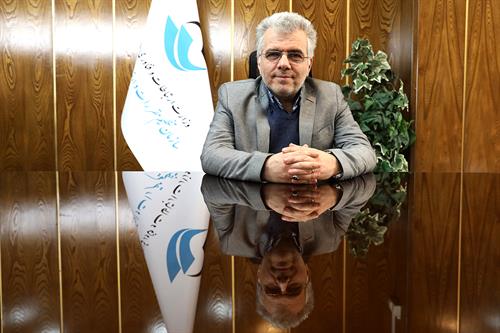 اینترنت ایران، ارزان‌تر از میانگین جهانی است/ امسال اینترنت گران نمی‌شود/ وعده ارزان شدن اینترنت را نمی‌دهم/ برای استفاده از نسل 5G باندهای 700 و 800 مگاهرتز باید آزاد شوند