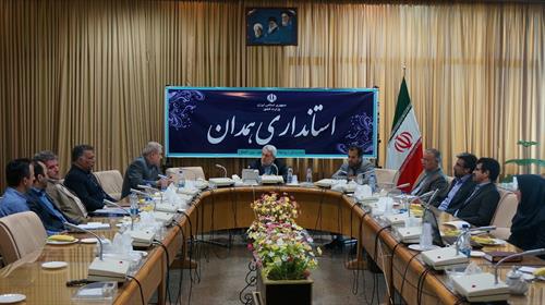 استاندار همدان: دولت تدبیر و امید توجه خاصی به مسایل ارتباطات و فناوری اطلاعات دارد
