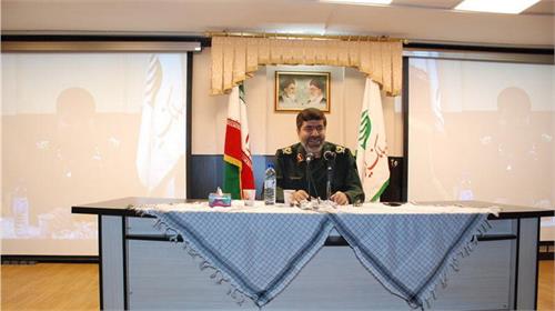 سمینار بررسی مسائل سیاسی  درپست بانک ایران برگزارشد