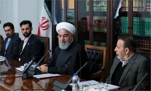 دولت الکترونیک گامی مهم در مسیر مبارزه با فساد است/ انتظار ما از دولت الکترونیک یک کارت است برای همه کار/ دستور برای رفع مشکلات دولت الکترونیک طی شش ماه