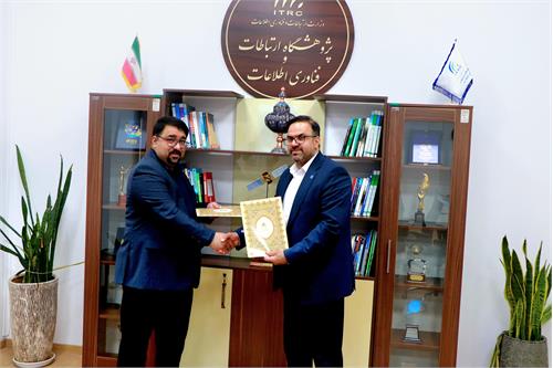 امضای تفاهمنامه میان پژوهشگاه ارتباطات و پارک فاوا برای زیست‌بوم نوآوری کشور