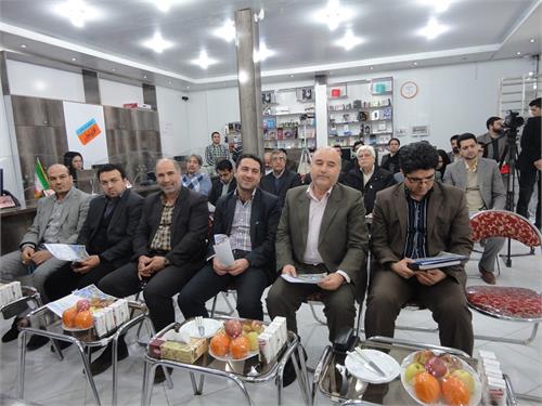 رونمایی از خدمات واگذار شده شرکت گاز و شرکت نفت در دفاتر پیشخوان استان