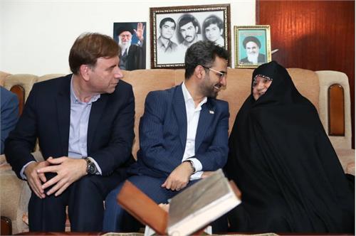 پروژه های ارتباطی استان گیلان با سرمایه گذاری بالغ بر 200 میلیارد تومان افتتاح شد/ اتصال 210 روستا به شبکه ملی اطلاعات/ ظرفیت سازی 2 برابری ارتباطی در استان تا دهه فجر