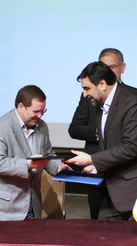 شرکت پست با مرکز آمار ایران  تفاهم نامه همکاری امضا کرد
