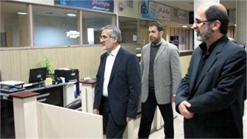 استاندار البرز از باجه خدمت پستی کارت هوشمند ملی بازدید کرد