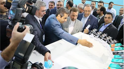 همزمان با حضور وزیر ارتباطات در سالن اختصاصی اپراتوراول؛ طرح آزمایشی سرویس «تماس وای فای» همراه اول رونمایی شد