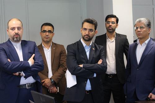 آذری جهرمی: انقلاب صنعتی چهارم بدون مدیریت فایده ای ندارد