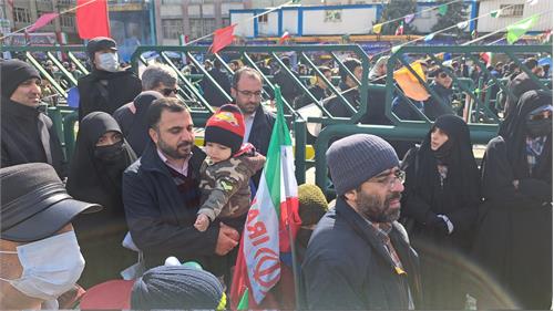 وزیر ارتباطات همگام با مردم در راهپیمایی بزرگ ۲۲ بهمن شرکت کرد