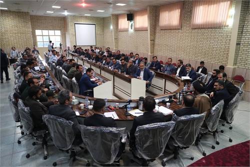 تببین و تشریح دستاوردهای دولت امیدآفرین است / اتصال همه روستاهای کوه چنار به شبکه ارتباطی پایدار و باکیفیت تا سه ماه آینده
