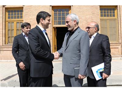 نشست کاری وزرای ارتباطات و امور اقتصادی و دارایی