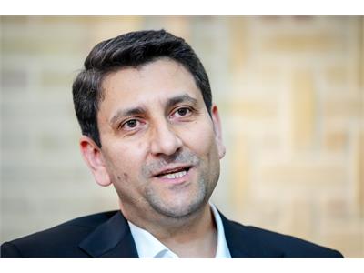 بازدید وزیر ارتباطات از ستاد هفتمین نمایشگاه مجازی کتاب تهران