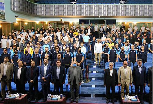 تجلیل از مدال‌آوران مسابقات آقایان المپیاد ارتباطات