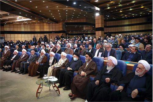 وزارت ارتباطات وفناوری اطلاعات از میان دستگاه‌های اجرایی کشور، در حوزه نماز حائز رتبه تقدیر ویژه شد