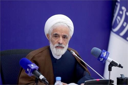 هوش مصنوعی مبانی سنتی حقوقی را به چالش می‌کشد