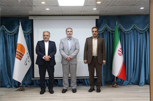 سازمان تنظیم مقررات و شرکت ملی پست موفق به دریافت نشان اهتمام به کیفیت آمارهای رسمی شدند