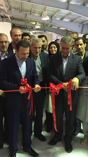 در ششمین روز از هفته دولت؛ وزیر ارتباطات فاز اول نخستین آزمایشگاه کارت هوشمند کشور را افتتاح کرد