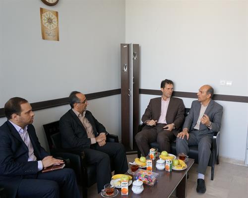ملاقات مهندس صادر مدیر کل اداره پست استان با مهندس شهاب مدیر کل ارتباطات و فناوری اطلاعات استان