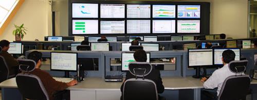بازدید مهندس حیدری از NOC و دیتاسنتر پارس آنلاین