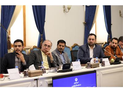 جلسه هم اندیشی چالش های کسب و کارهای حوزه اقتصاد دیجیتال