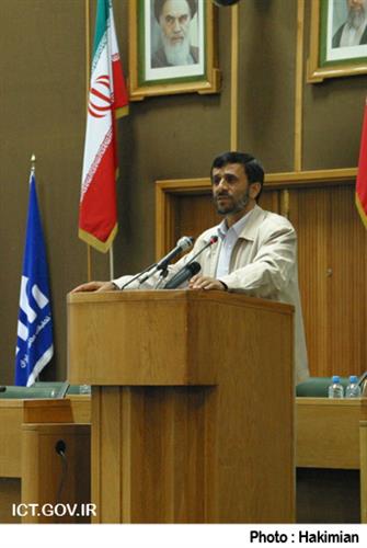 رئیس جمهور: تمام ساختمان‌های دولتی برای نصب آنتن‌های تلفن همراه در اختیار شماست