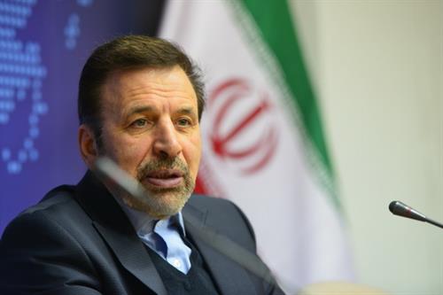دکتر محمود واعظی اعلام کرد: شبکه اجتماعی روی میز کمیسیون های تخصصی شورای عالی فضای مجازی