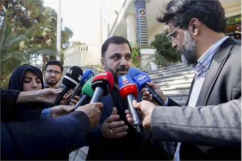 در عین حمایت، در مقابل هر سکو و پلتفرمی که حقوق مردم را نقض کند کوتاه نمی‌آییم