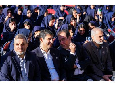 حضور وزیر ارتباطات در آیین آغاز سال تحصیلی