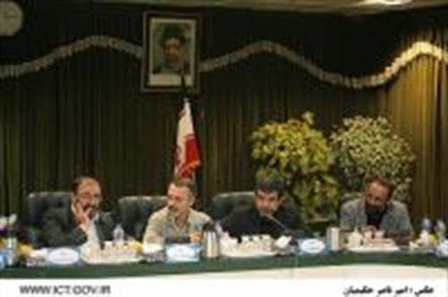 وزیر ارتباطات وفناوری اطلاعات خواستار شد؛مدیریت کلان امور ایثارگران با تکیه بر فناوری اطلاعات