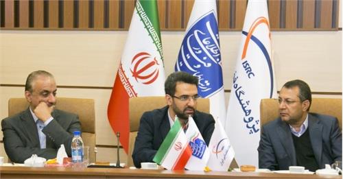 کسب و کارهای فضاپایه با راه اندازی پارک اقتصاد دیجیتال در دهه فجر رونق می گیرد/ تلاش کردیم آثار دستاوردهای فضایی در زندگی مردم کاربردی باشد